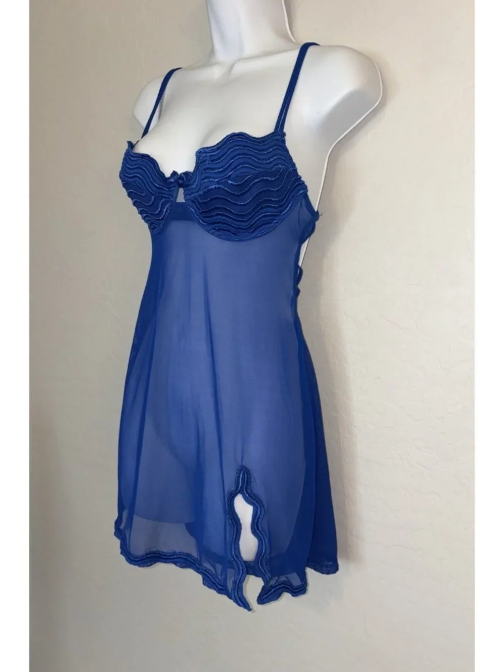 Frederick’s Of Hollywood Blue Y2K Sheer Babydoll Chemise Nightie Open Back‎ M